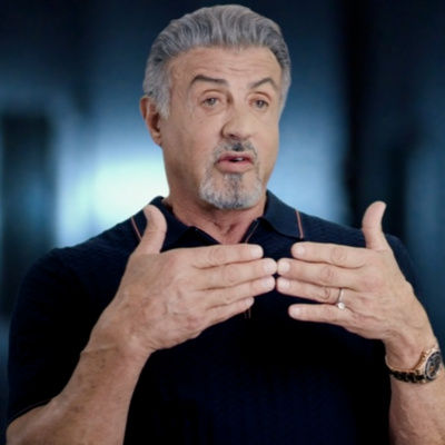 Sylvester Stallone ist jetzt ein Superheld, der trotzdem nicht unsterblich ist