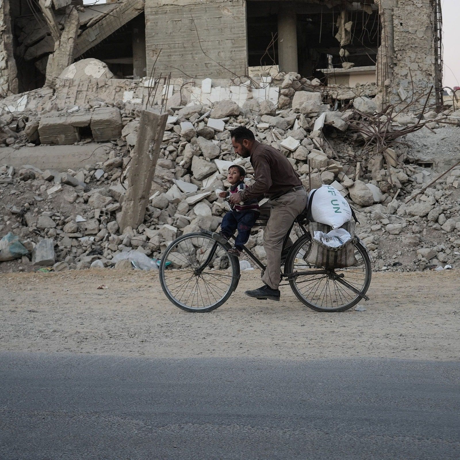 Syrien nach Assad: Die schwierige Rückkehr in ein zerstörtes Land