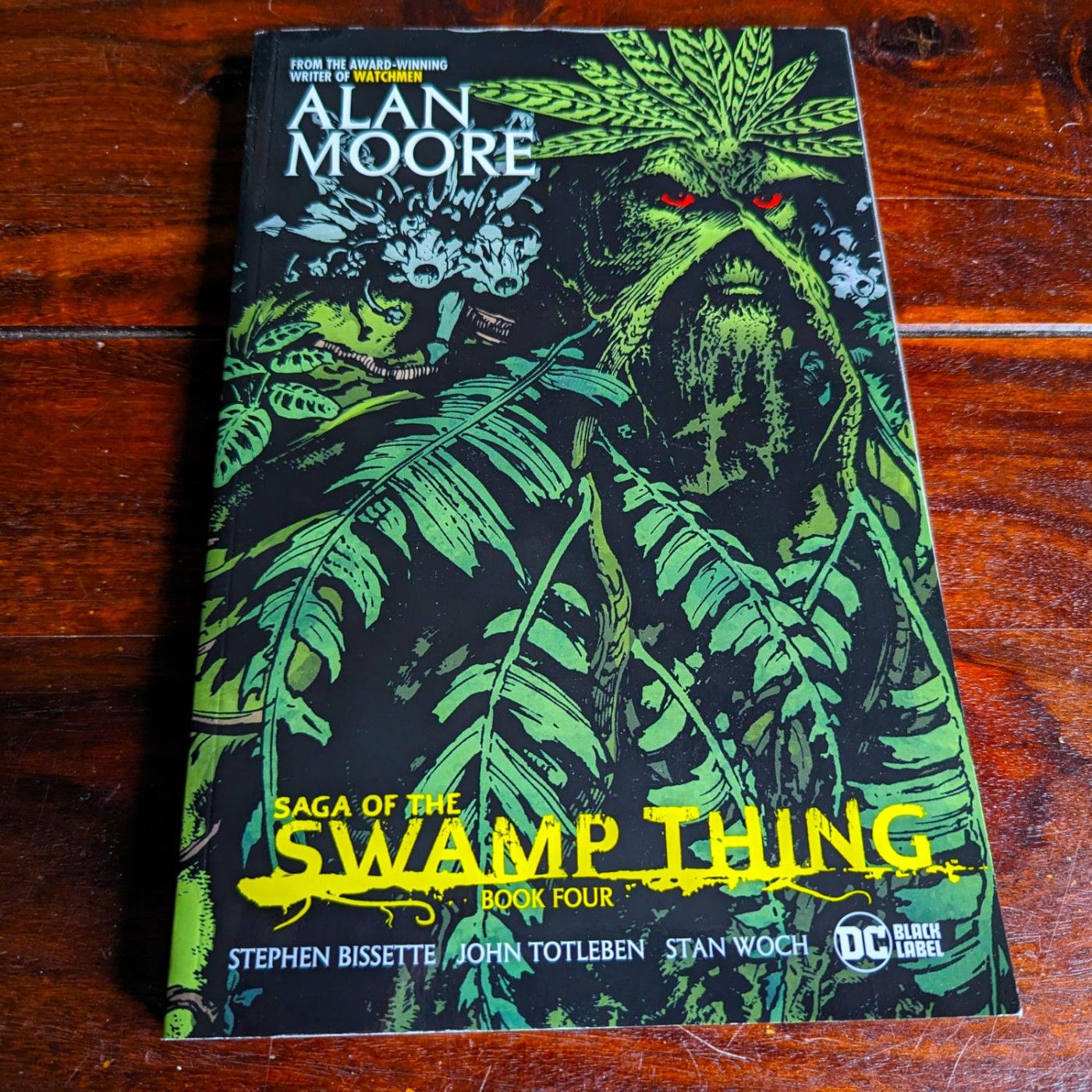 The Saga of the Swamp Thing Sammelband 4