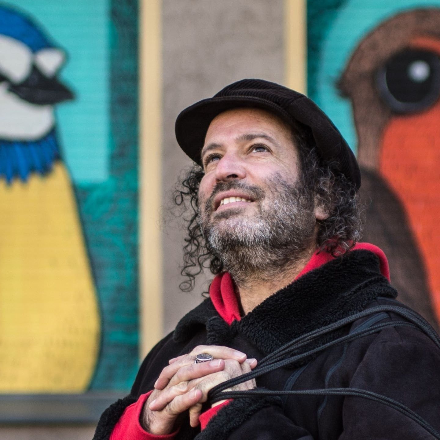 Tiefgründig und schelmisch-witzig zugleich – „Liefern“ von Tomer Gardi