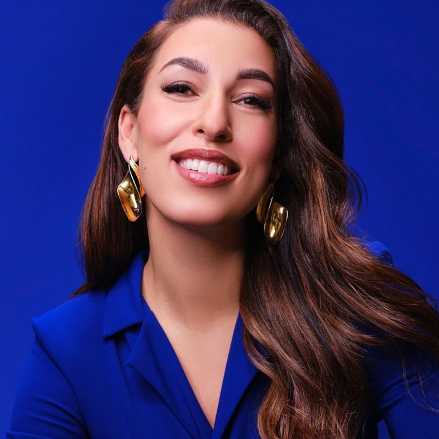 Tijen Onaran: „Ich dachte früher, um in der Wirtschaft mitzuspielen, müsse ich aussehen wie ein alter weißer Mann“