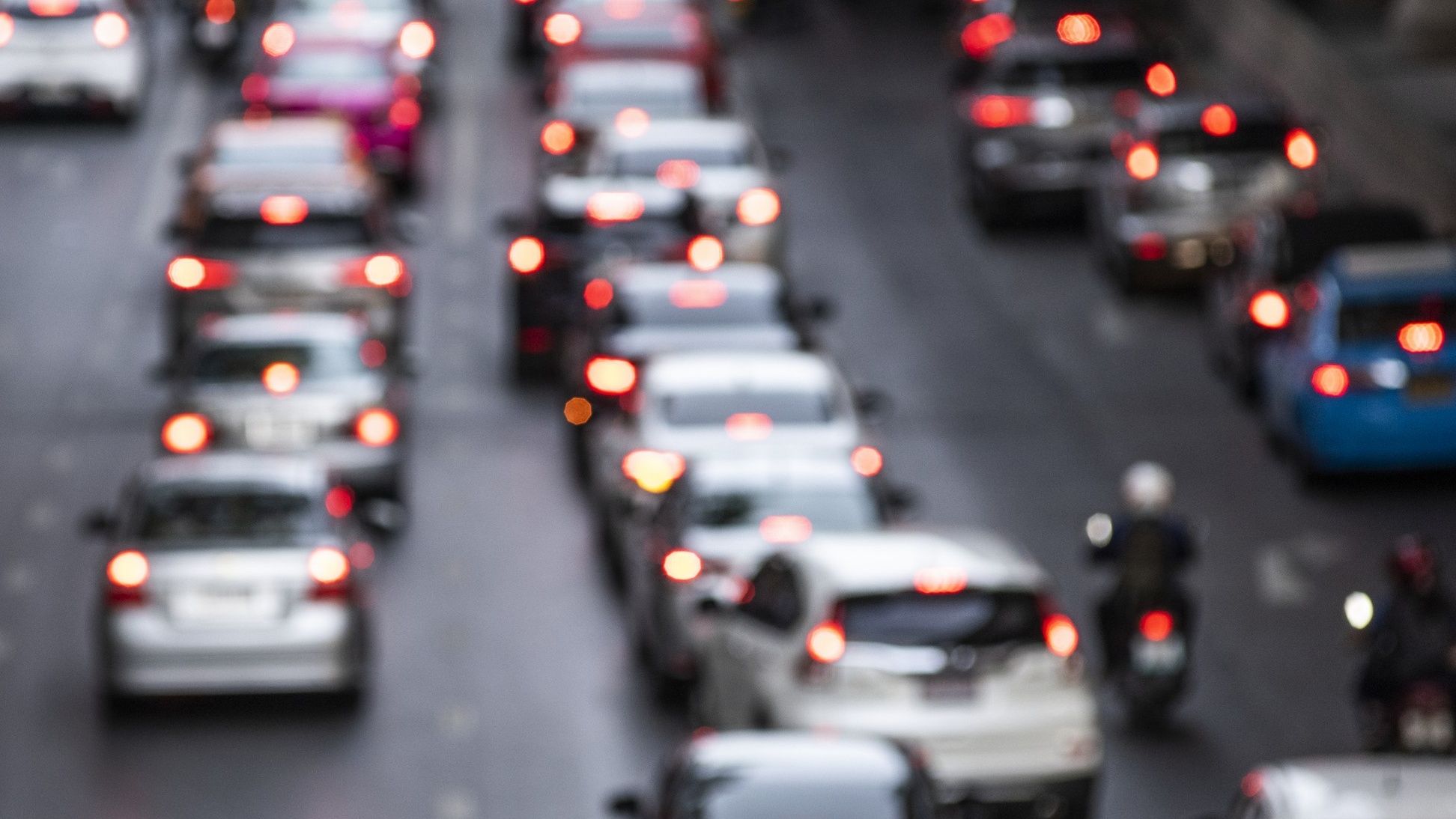 Trotz massiver Proteste im Kreis Biberach: B30-Umleitung durch Dörfer wegen Brücken-Neubau steht fest