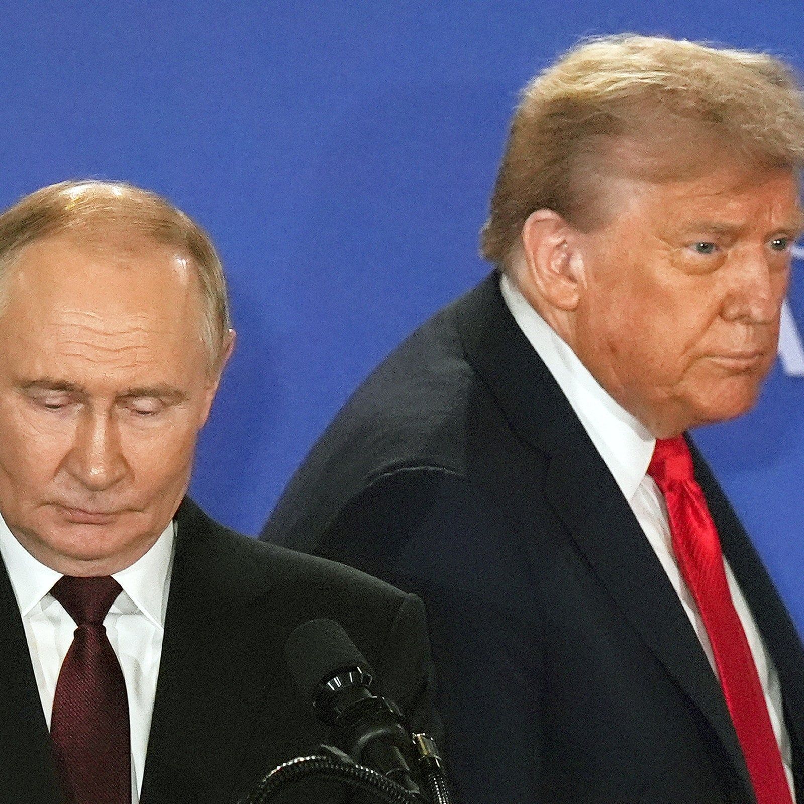 Trump und Putin: Treffen vom Tisch oder nur verschoben?