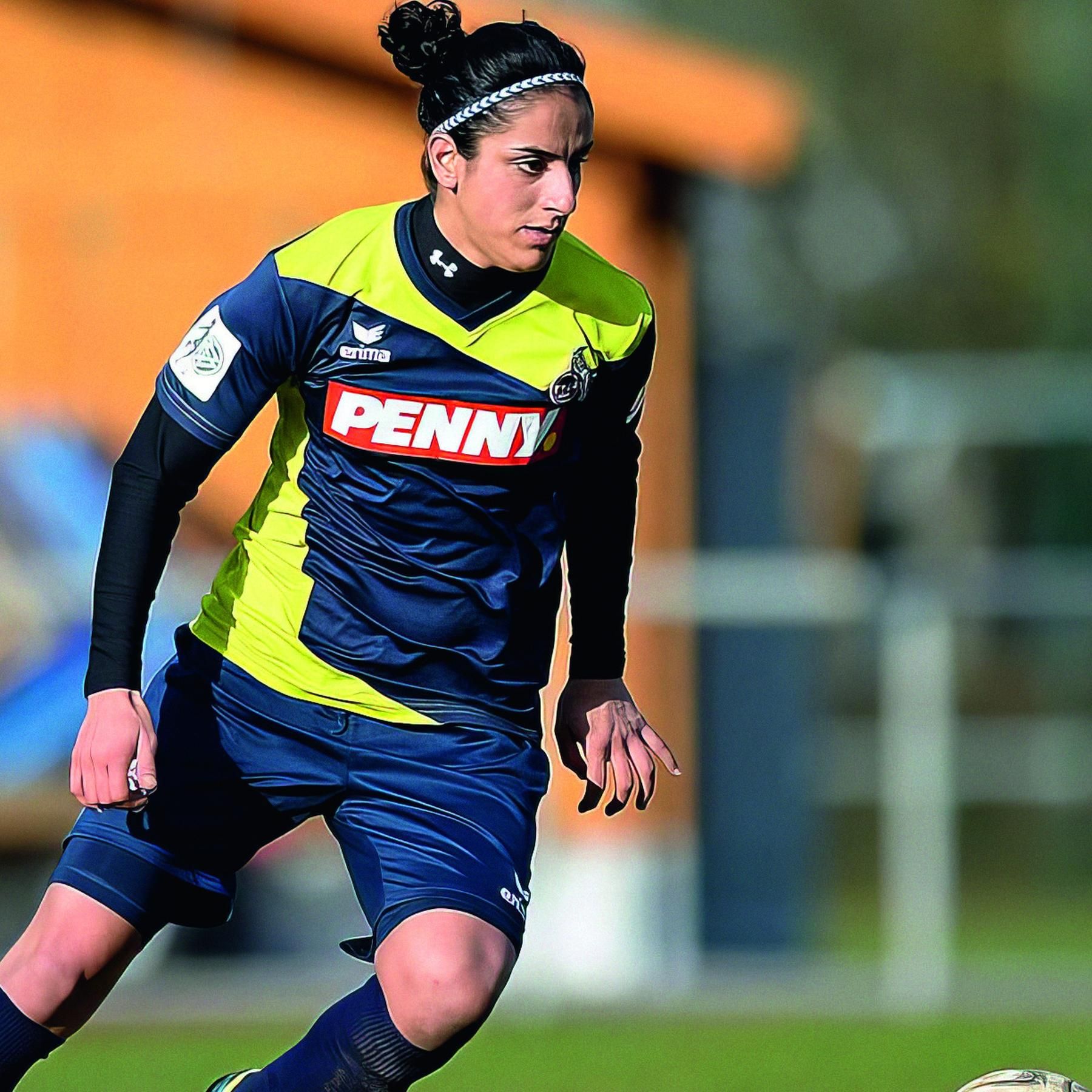 Tugba Tekkal, ehemalige Profi-Fußballerin: "Tor zur Freiheit"