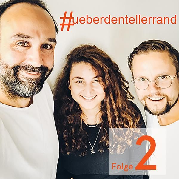 #ueberdentellerrand - Gemeinsame Sache. Was genau bedeutet eigentlich Community und Crowdsourcing und wie viel Beziehungsarbeit steckt in einer „Love Brand“