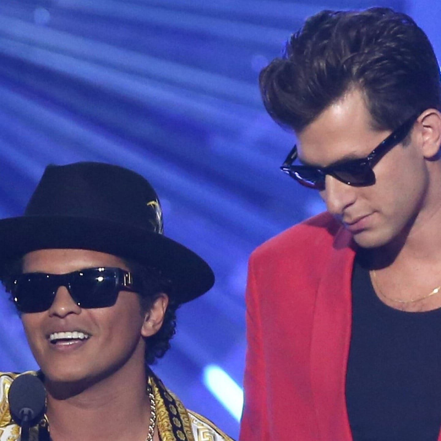 Uptown Funk – Mark Ronson feat. Bruno Mars