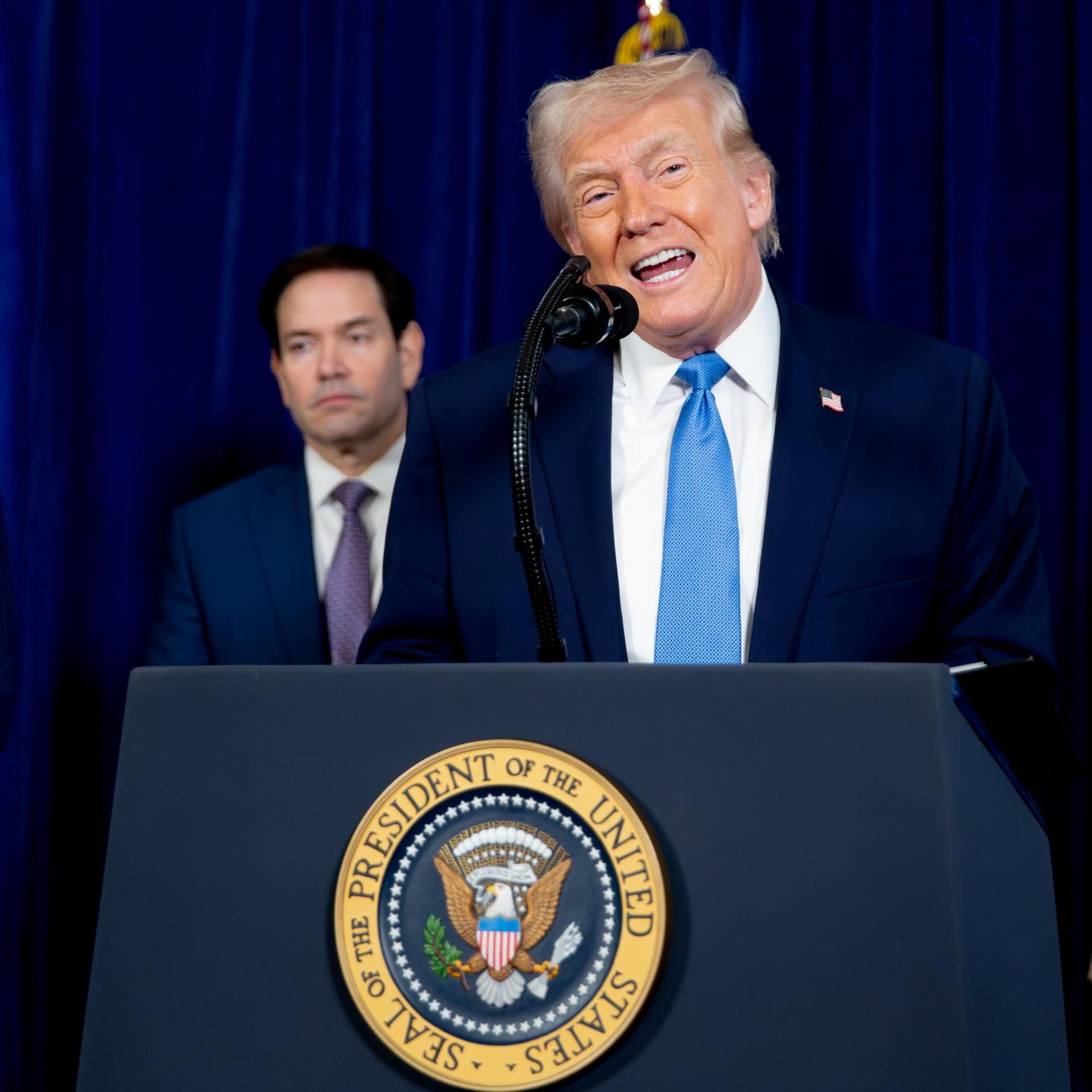 US-Angriff auf Caracas - Erst Venezuela, dann Kolumbien, Kuba, Grönland?