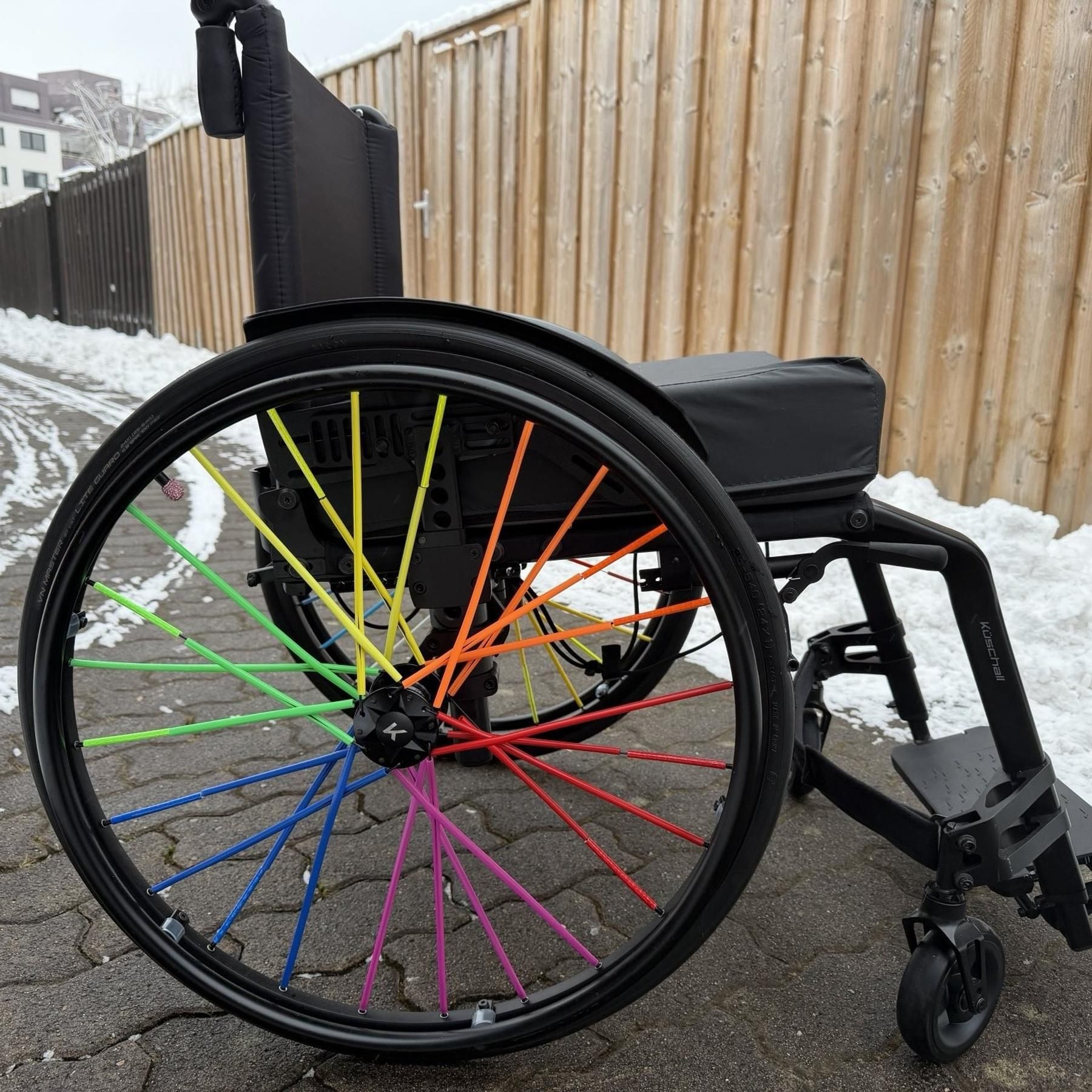 Von Alltagshelfern bis Lifehacks – Wie Hilfsmittel Menschen mit Behinderung unterstützen