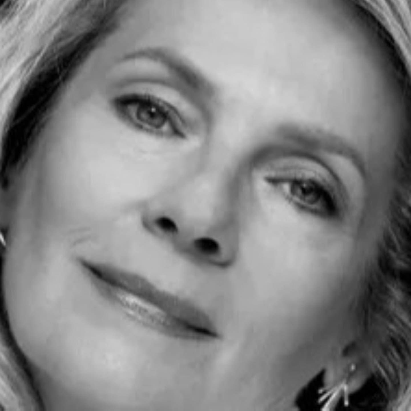 Von Frauen mit Fledermausflügeln und anderen Seltsamkeiten