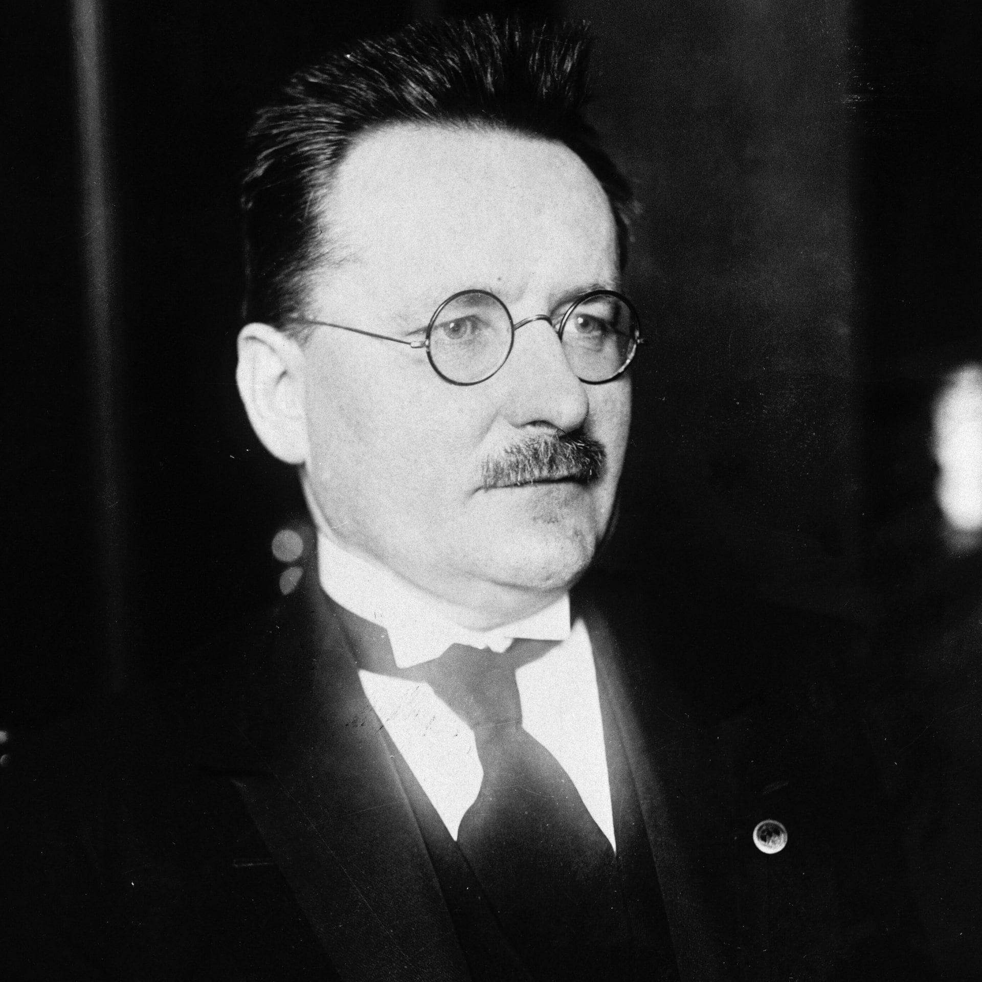 Vor Ende der Großen Koalition: Debatte über "Probleme des Parlamentarismus" | 25.3.1930 | Weimarer Republik