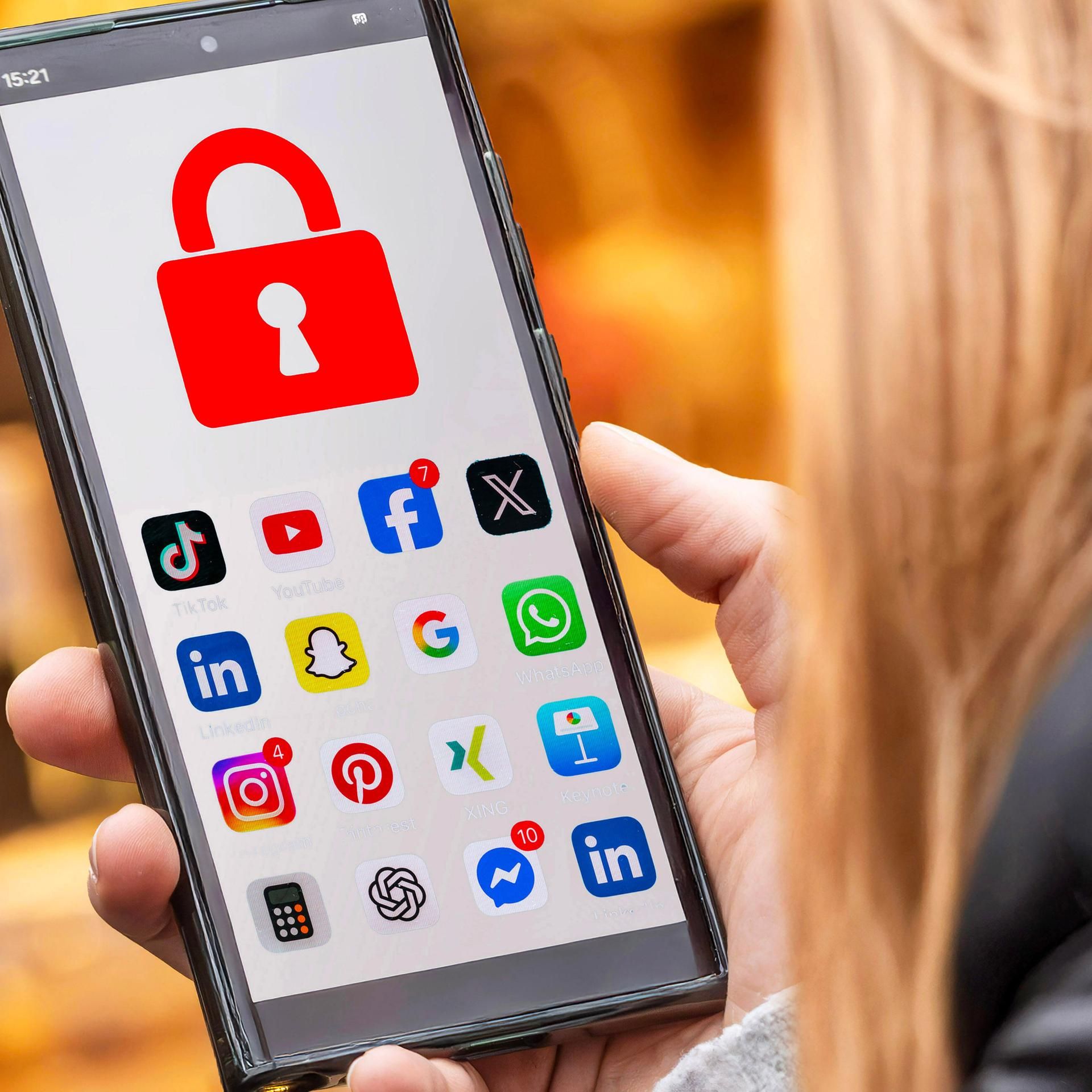 Vorbild Australien - Muss Social Media verboten werden?