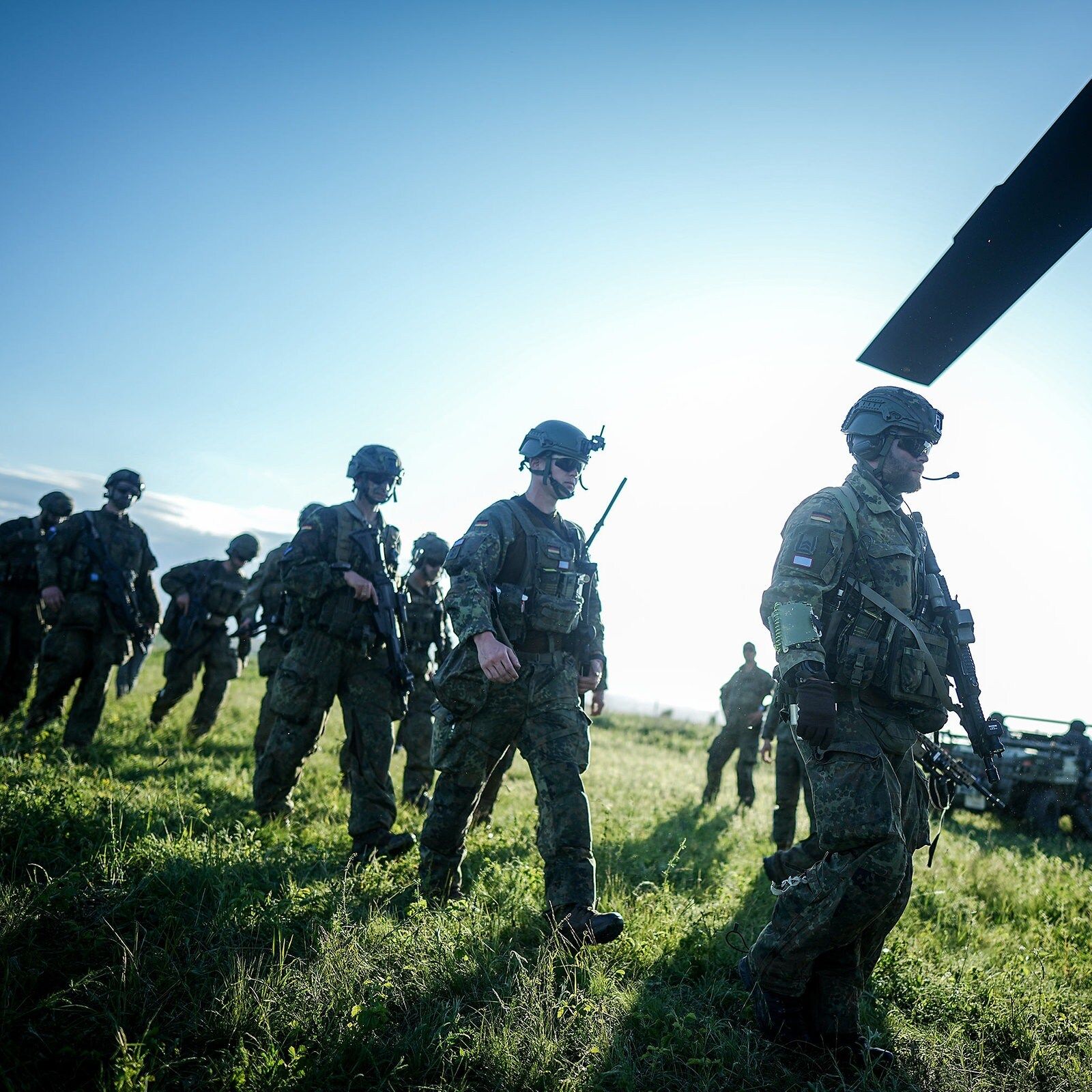 Vorfälle bei Fallschirmjägern: Ein Imageschaden für die Bundeswehr?