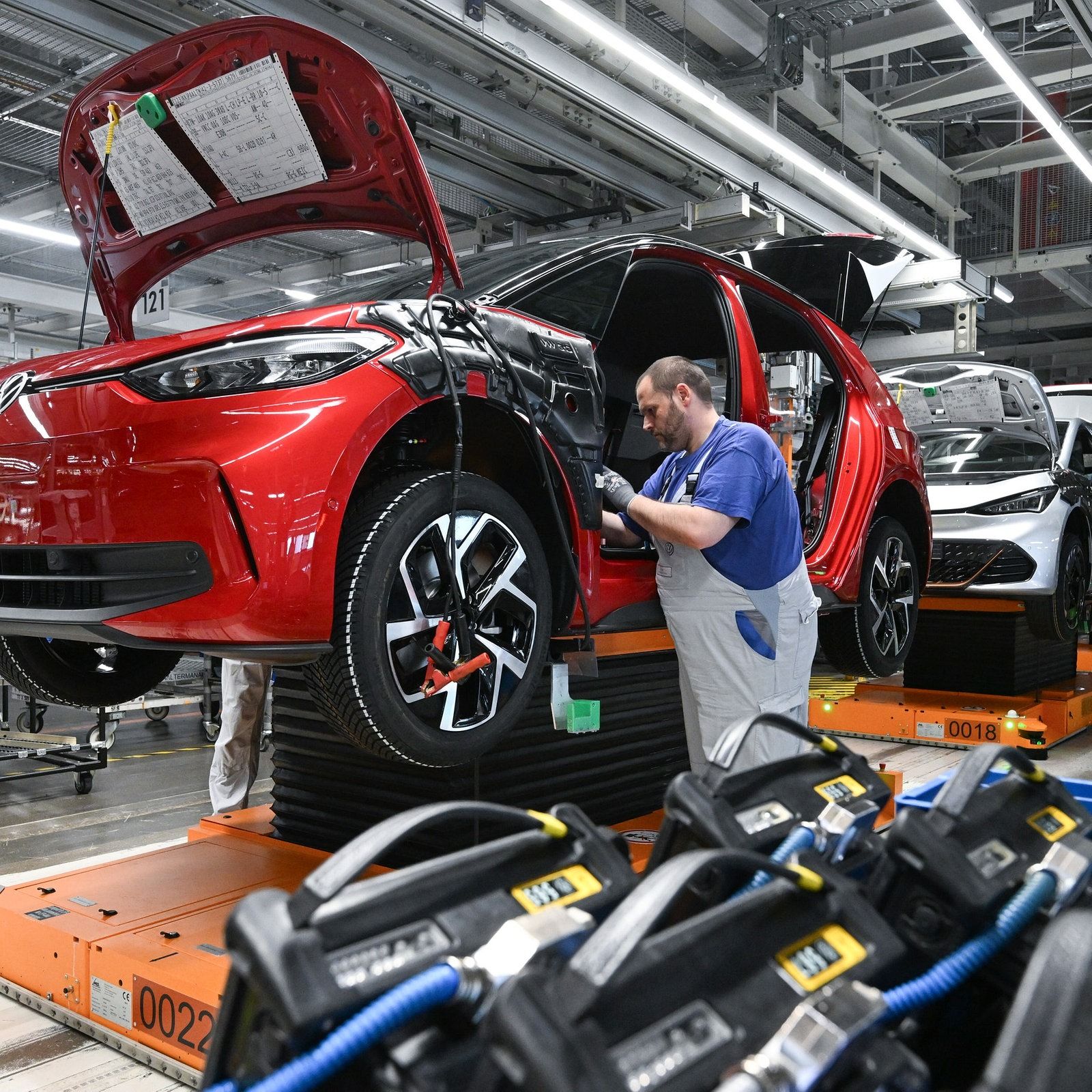 VW in Zwickau: Zwischen Job-Angst und Autorecycling