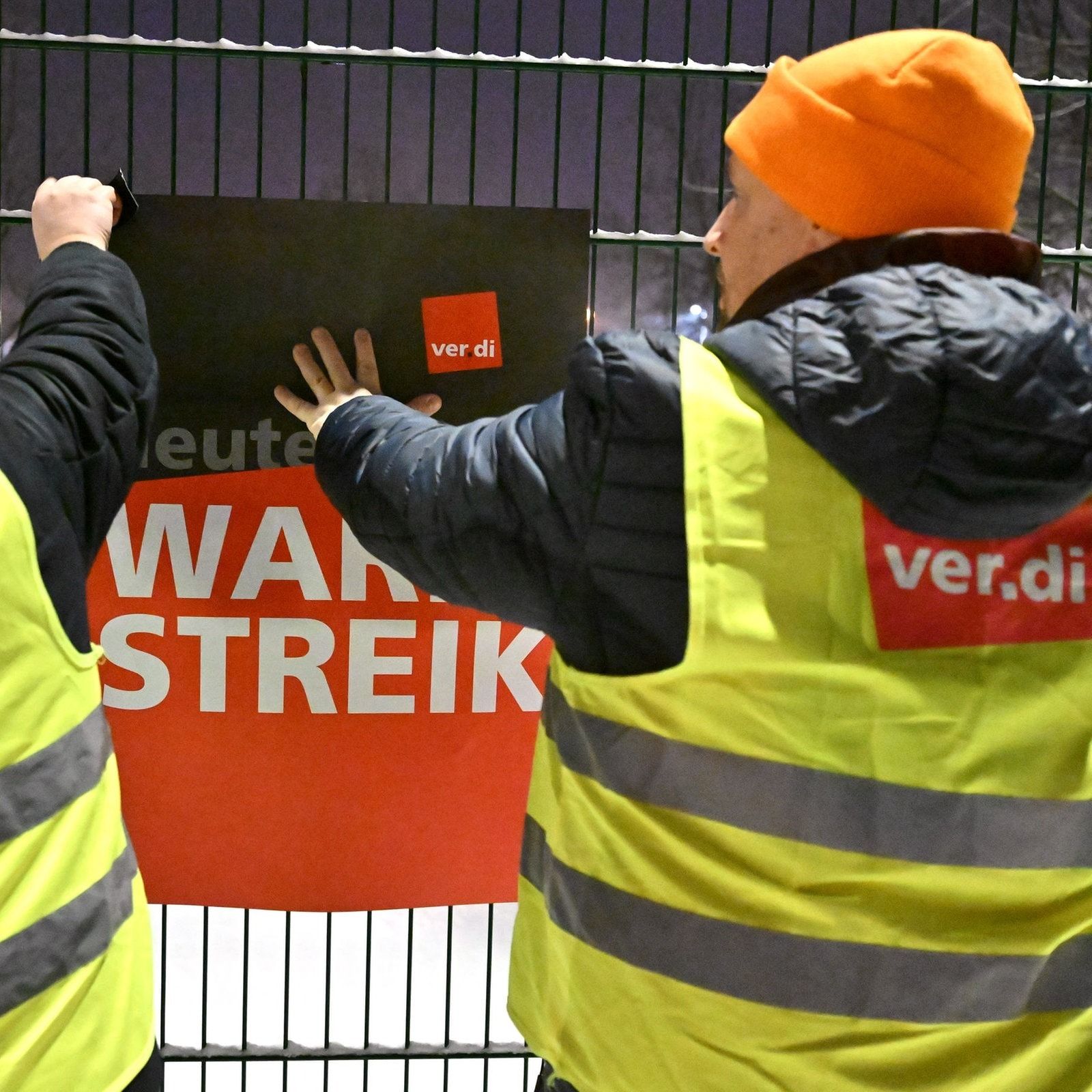 Warnstreik: Tausende Pendler auf Alternativen angewiesen