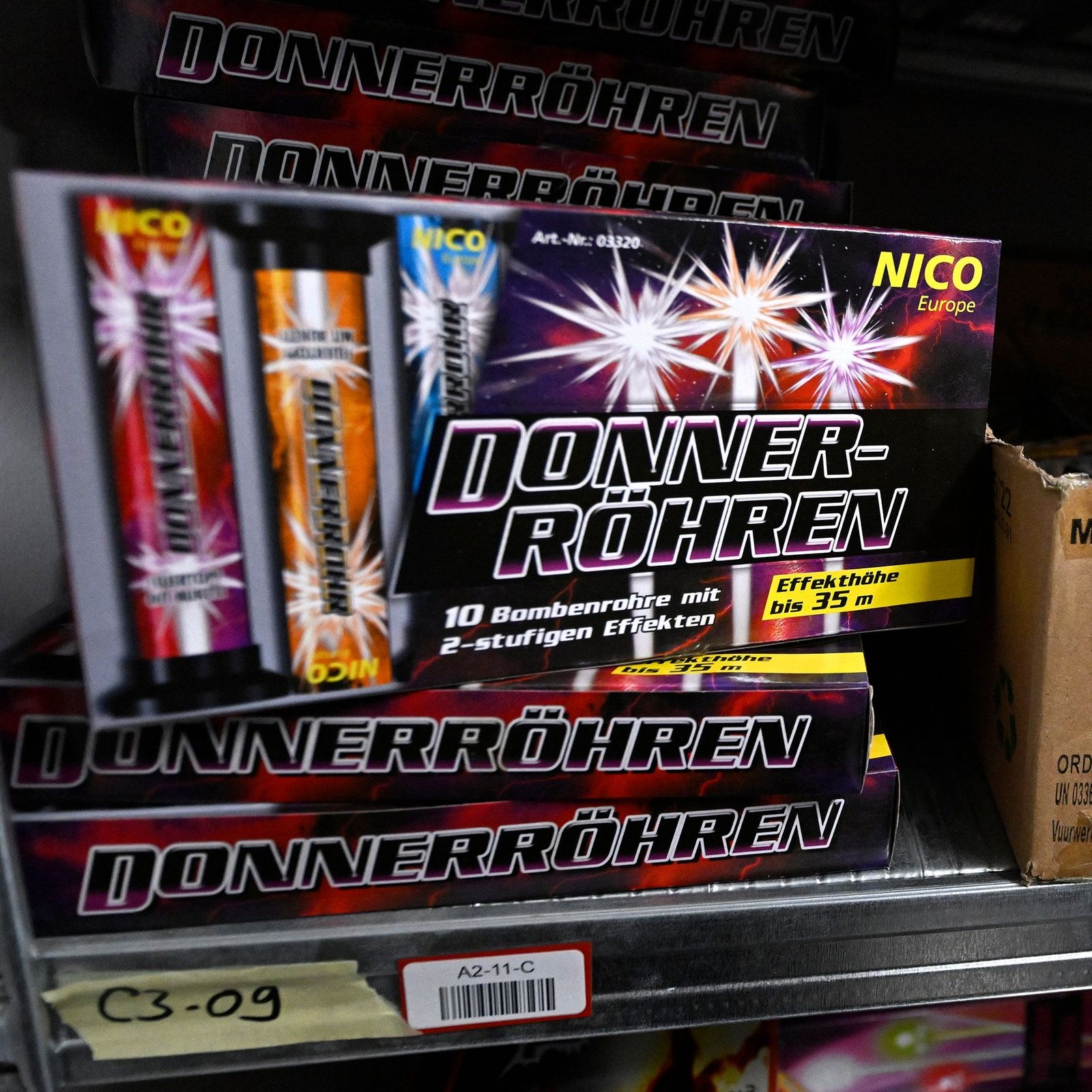 Warum Importeure ihr Feuerwerk immer früher bestellen