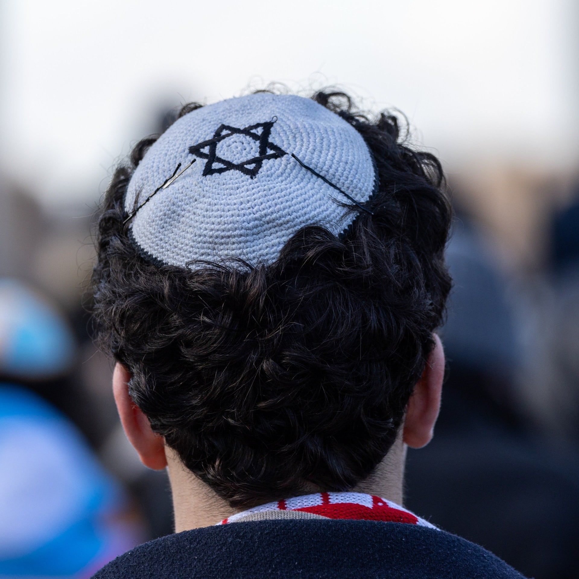 „Was sagen Sie da als Jude?“ – Wenn der Nahostkonflikt persönlich wird