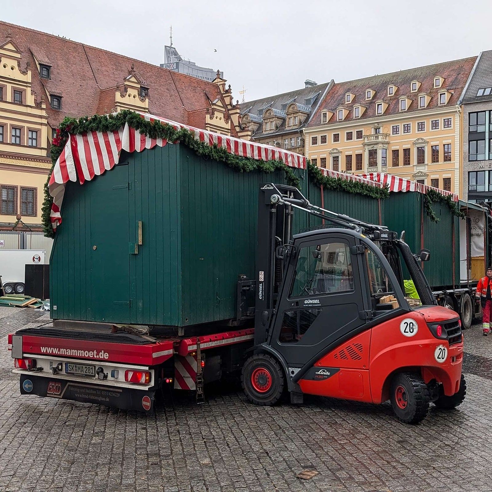 Was wird aus den Weihnachtsmarktbuden?