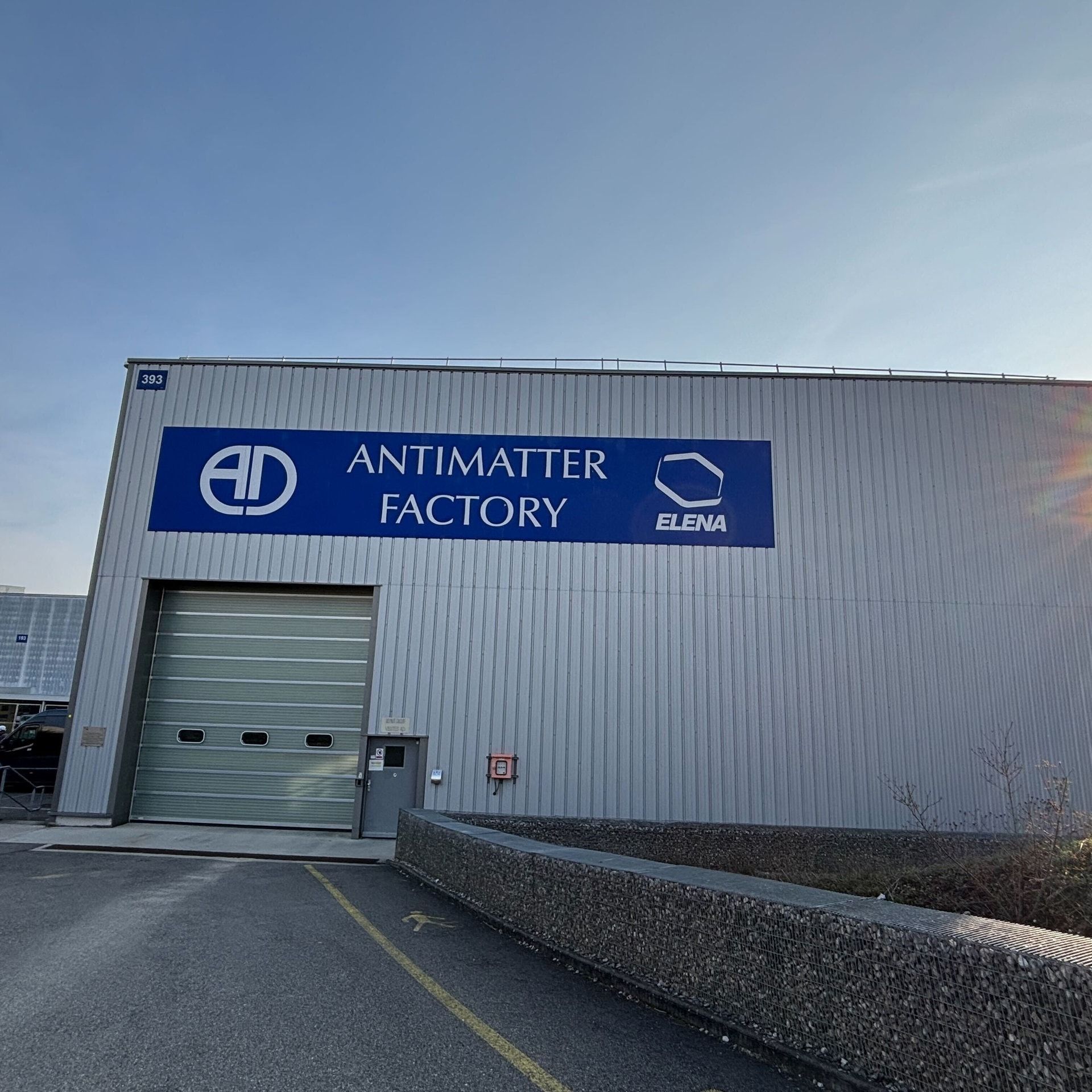 Welt-Premiere geglückt: Erstmals Antimaterie auf der Straße transportiert