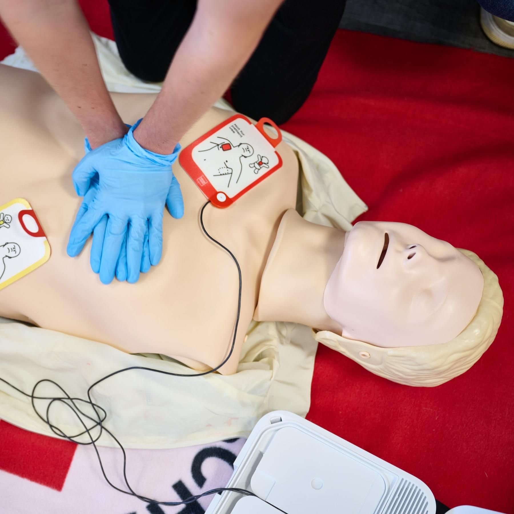 Welt-Reanimationstag: Wie kann man im Notfall als Laie helfen?