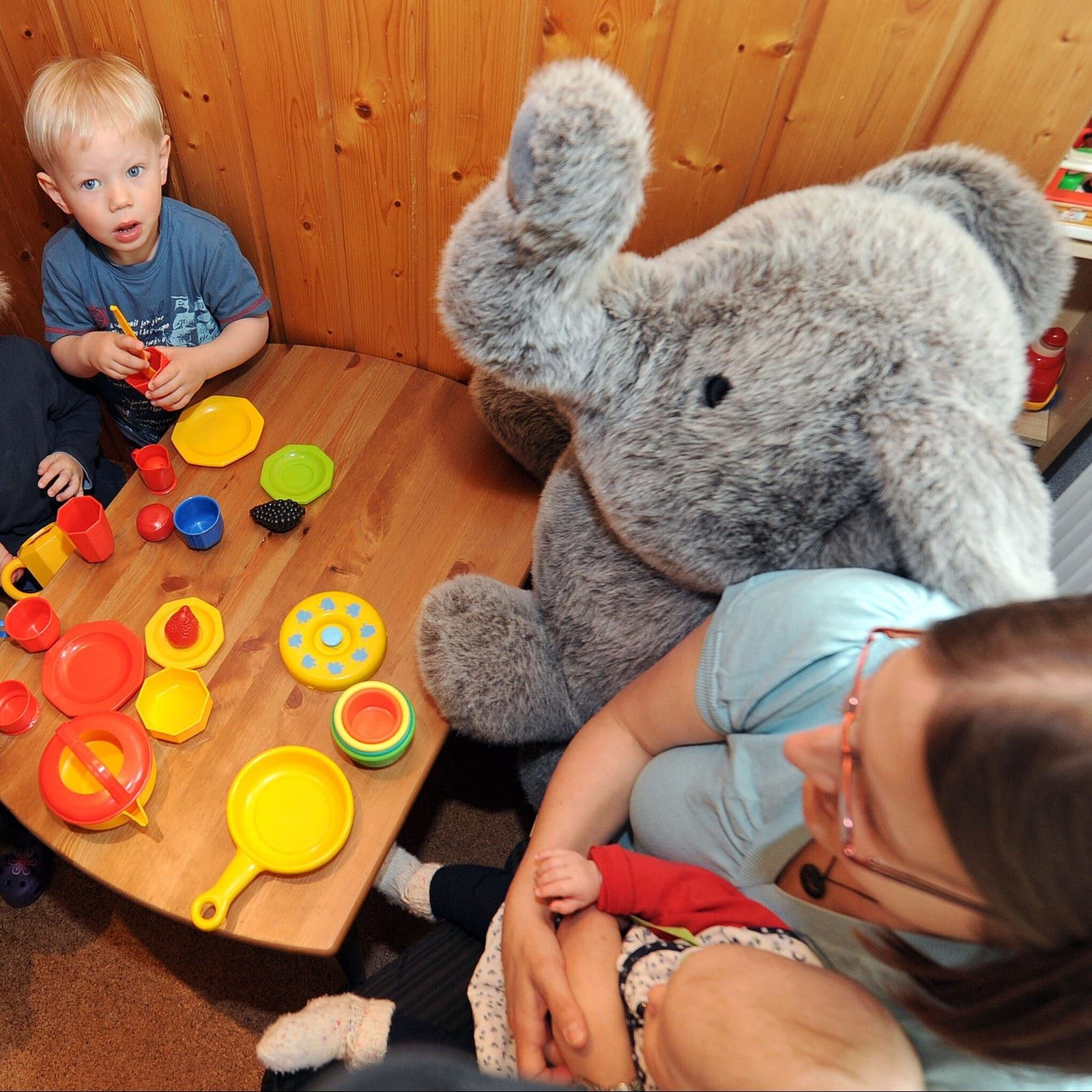 Weniger Kinder, gleiche Kosten: Viele Tageseltern geben auf