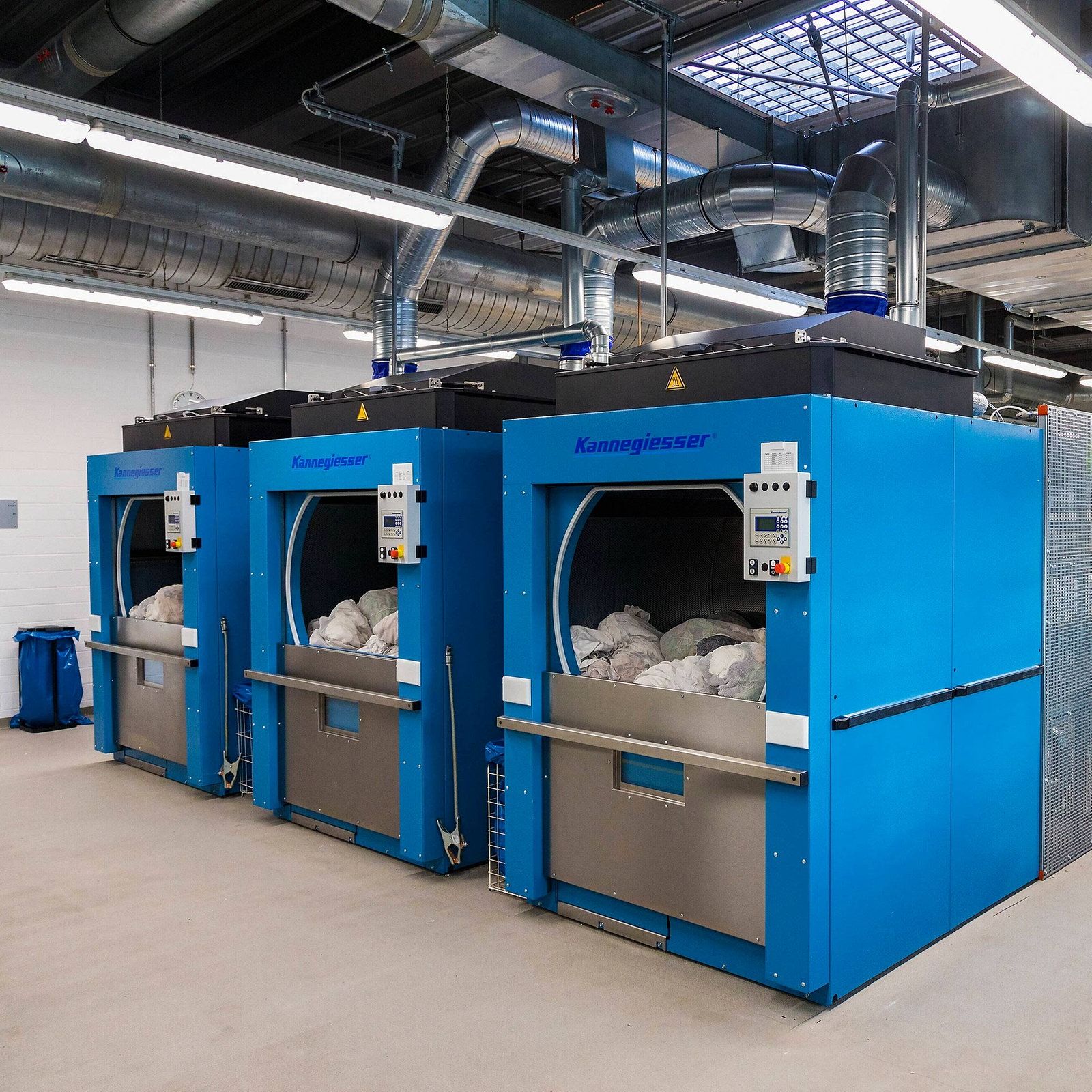 Wer haftet bei Verfärbungen auf Jacke nach Textilreinigung?