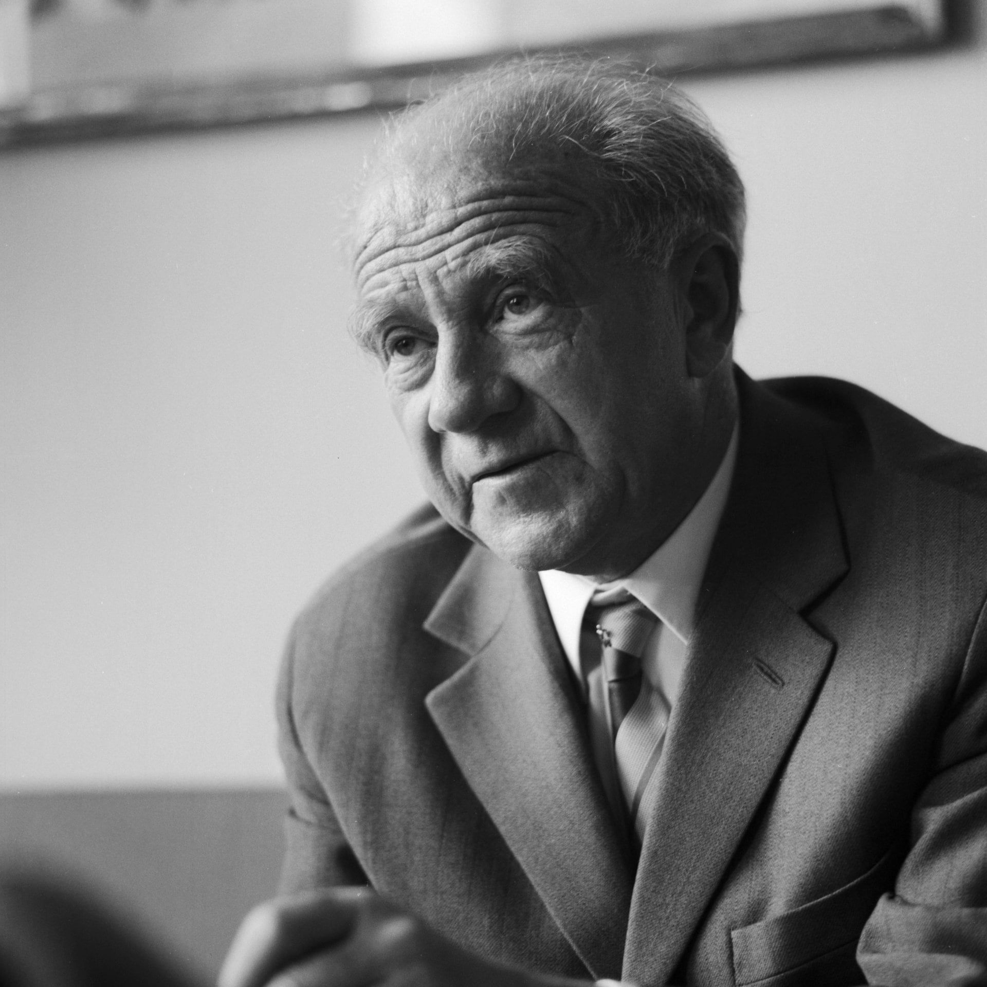 Werner Heisenberg über die Chancen der Kernenergie – Atomkocher für die Hausfrau? | 3.1.1951