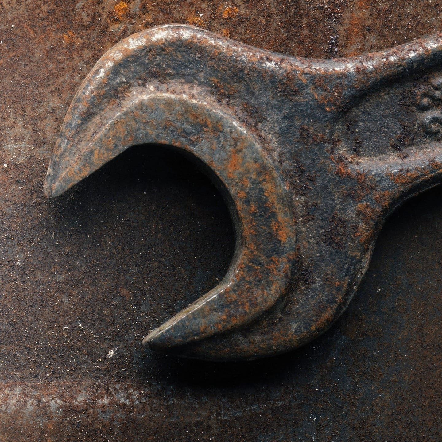 Wie lässt sich das Alter von Metallen bestimmen?
