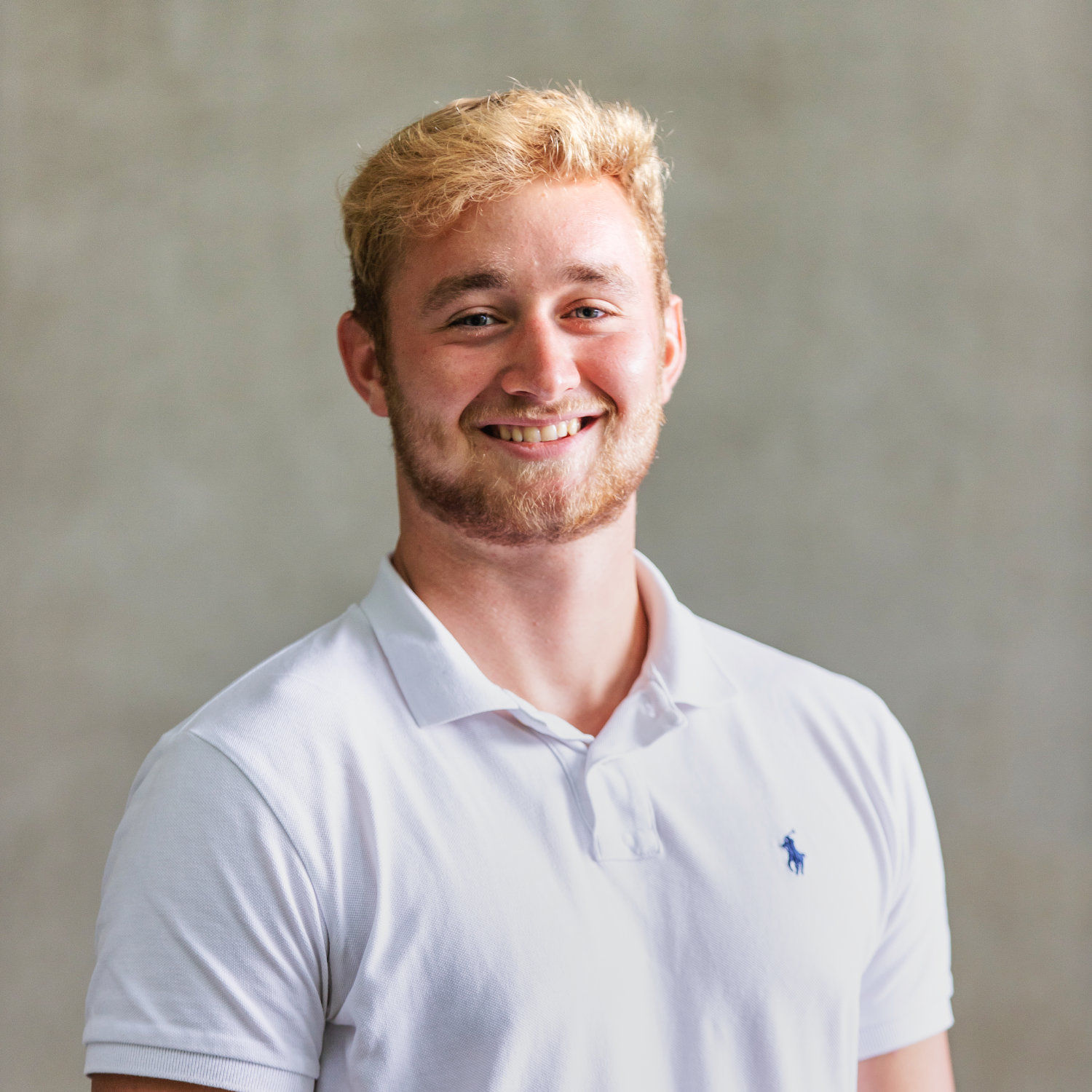 Wie lief das Gründen und Studieren an der ZU, Julian Freitag? Zwischen Klausur und IoT Business | Alumni Talk