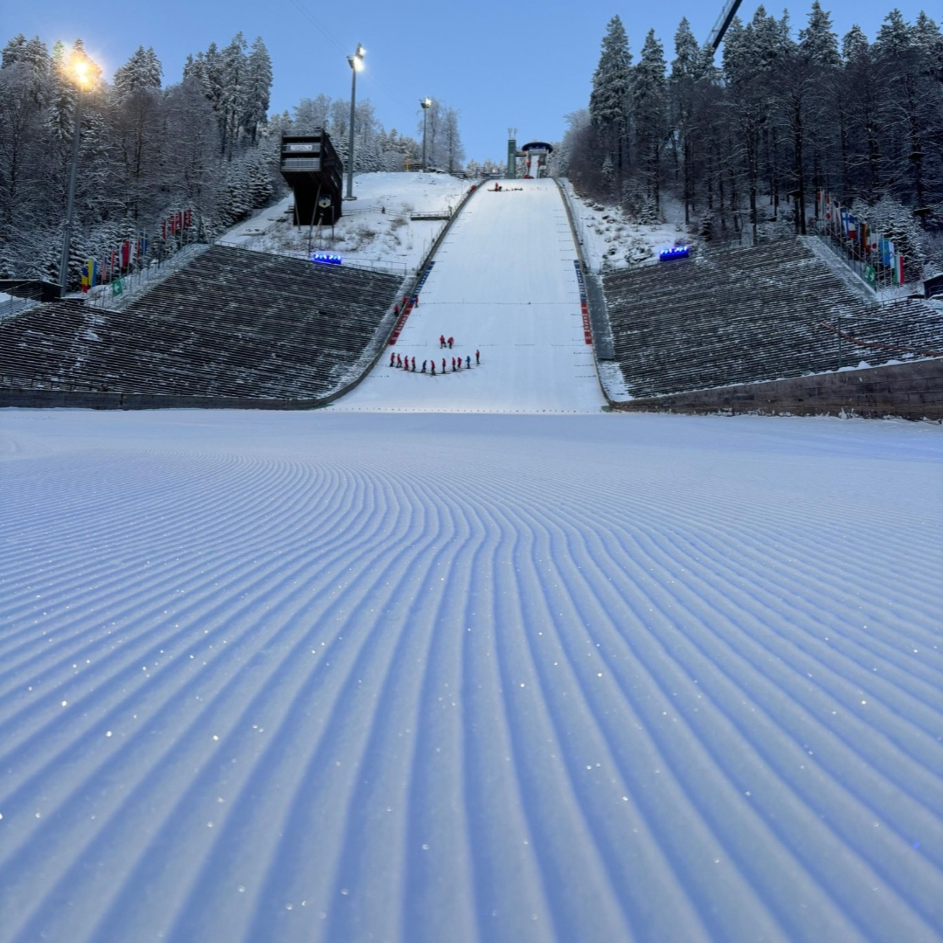 Windiges Willingen und offene Olympia-Fragen