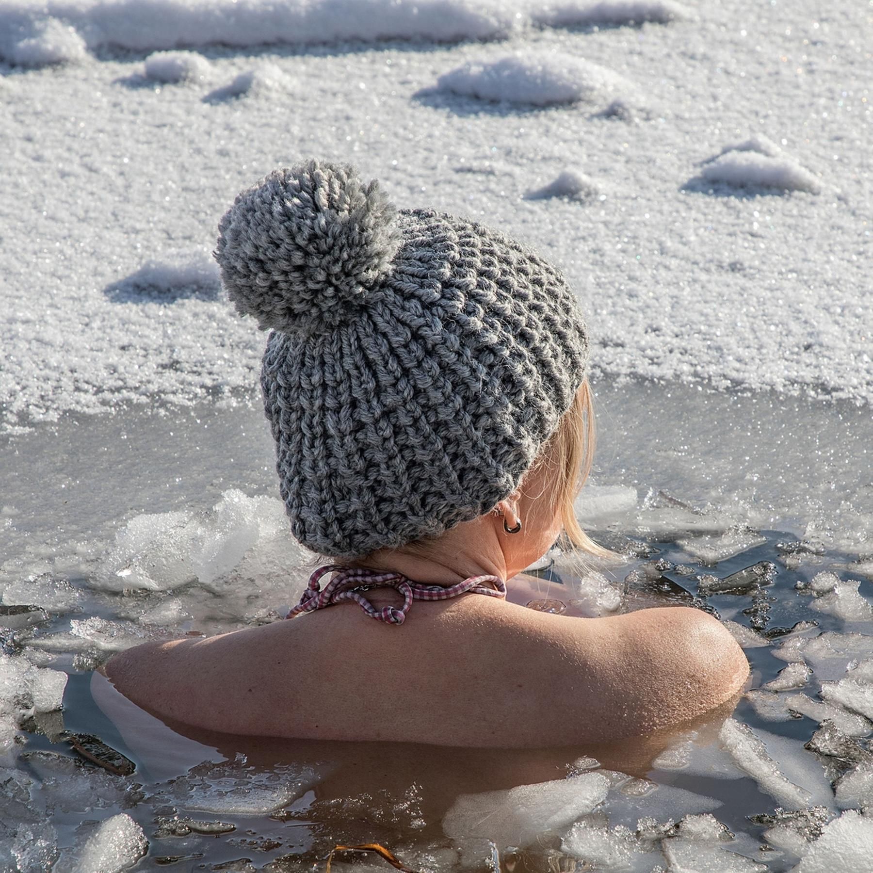 Winterschwimmen und Kälte - Was das wirklich bringt