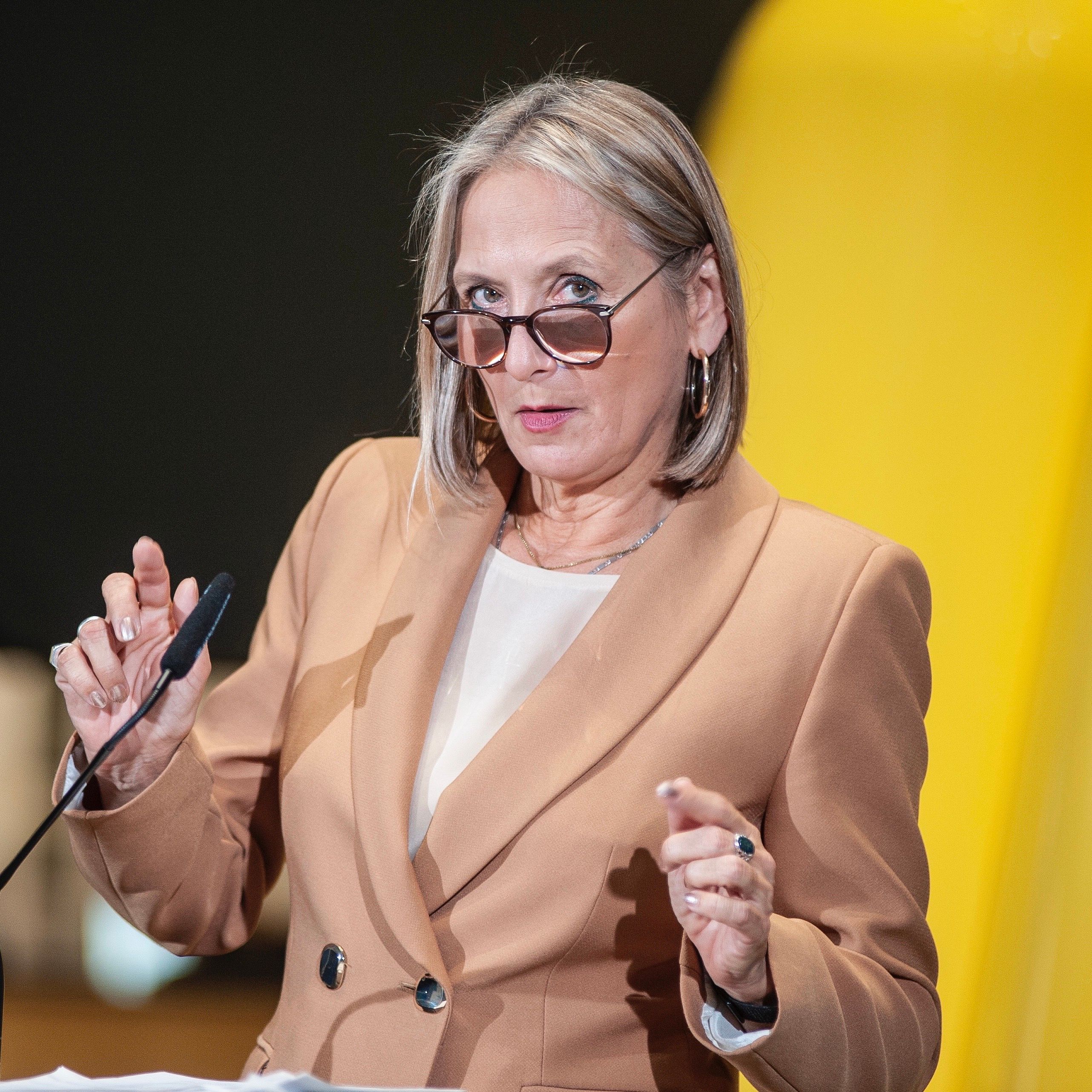 Wortbäckerei - Episode 1: Carla Berling - Der Alte muss weg