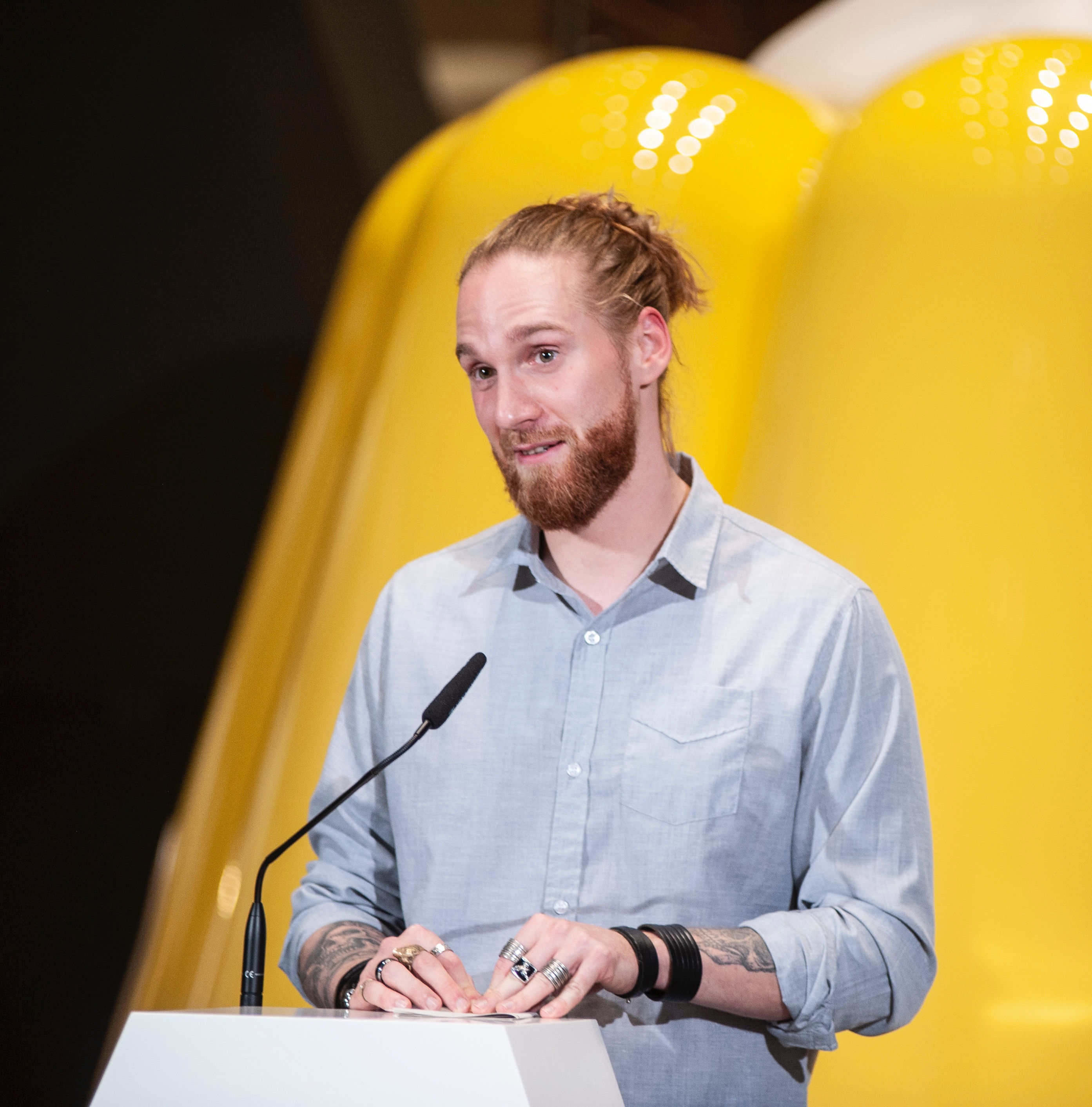 Wortbäckerei - Episode 4: Lennard Rosar: Laub harken im Wind