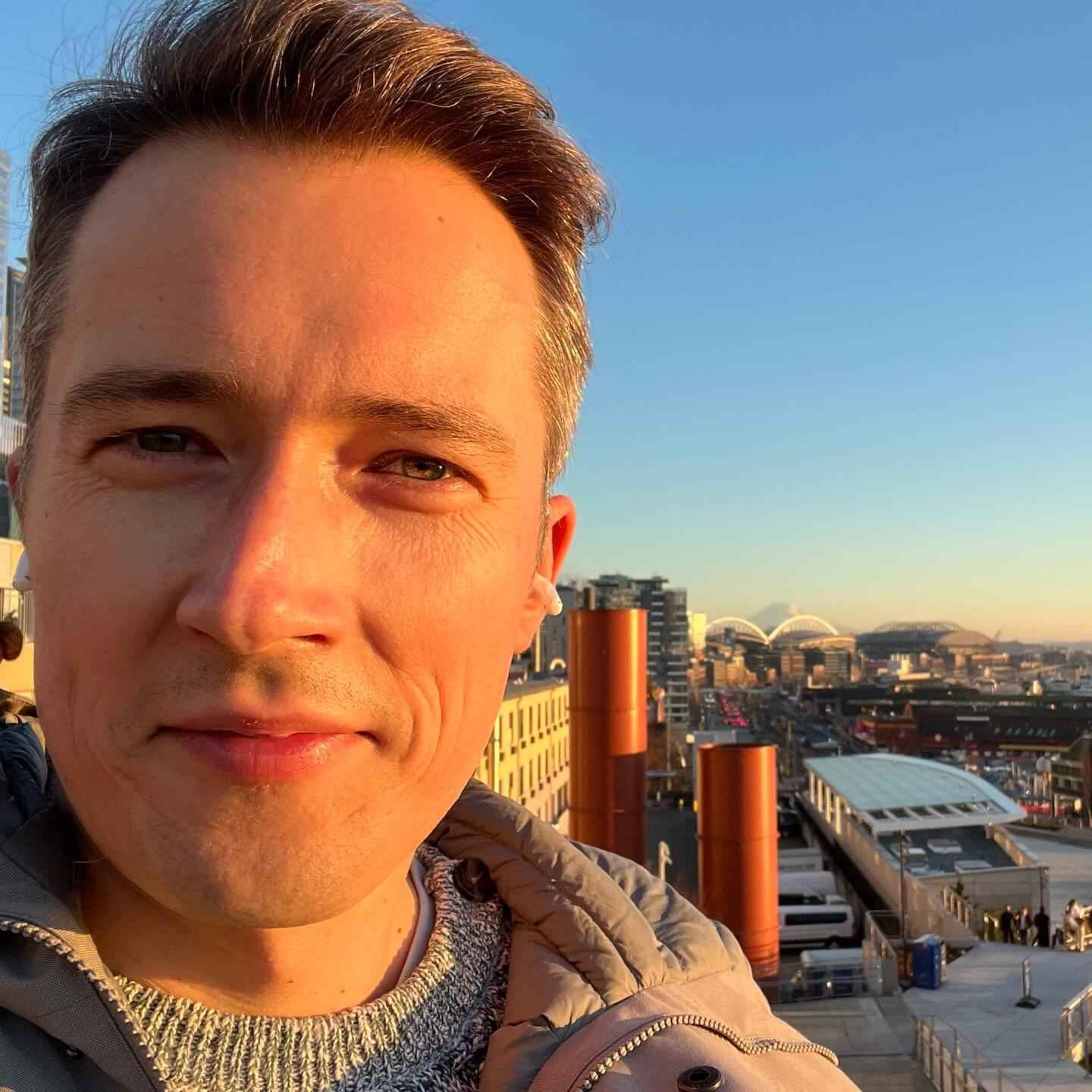 WW403: Von fliegenden Fischen, Kaffeekunst und gläsernen Traumwelten – Streifzug durch Seattle mit Erik Lorenz (2/2)