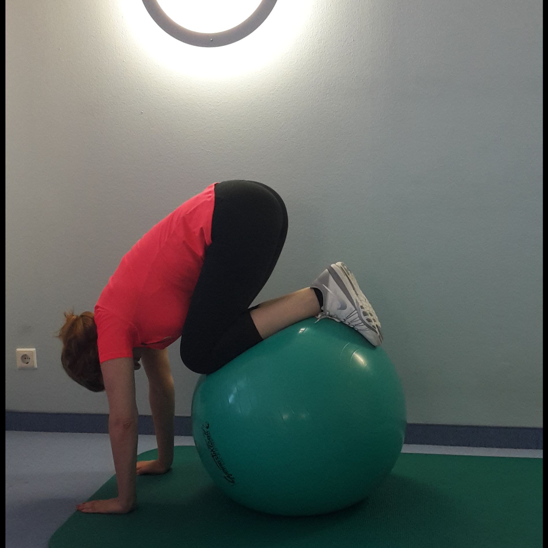 Zurück in Bewegung – Krankengymanstik nach einer Wirbelsäulenoperation